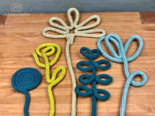 Bouquet de fleurs en tricotin